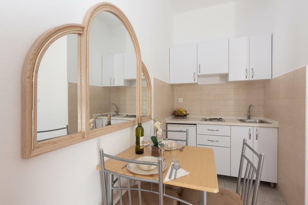 Apartman Lipotica Diklo Zára Kültér fotó